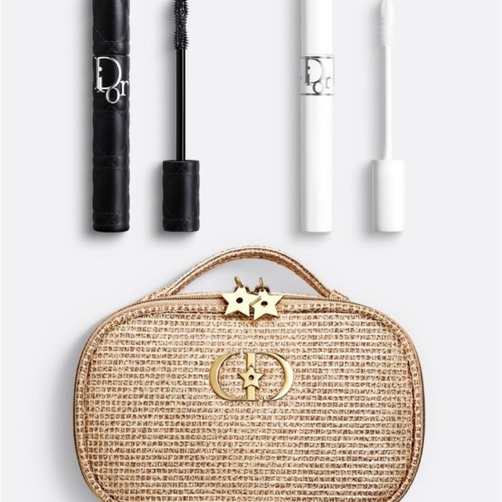 Diorshow Volume and Definition Essentials Holiday 2025 Gift Set Limited Edition